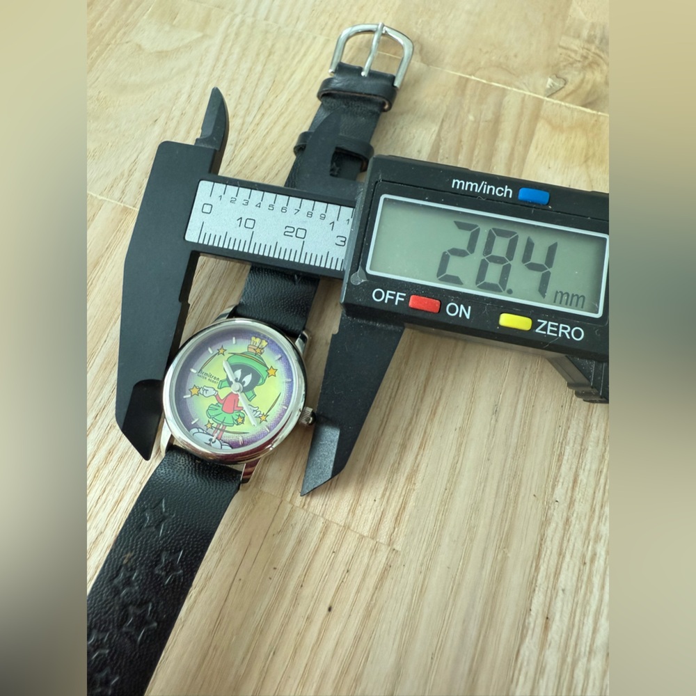 Vintage 90s Armitron Marvin the Martian watch NEW BATTERY - Picture 10 of 11